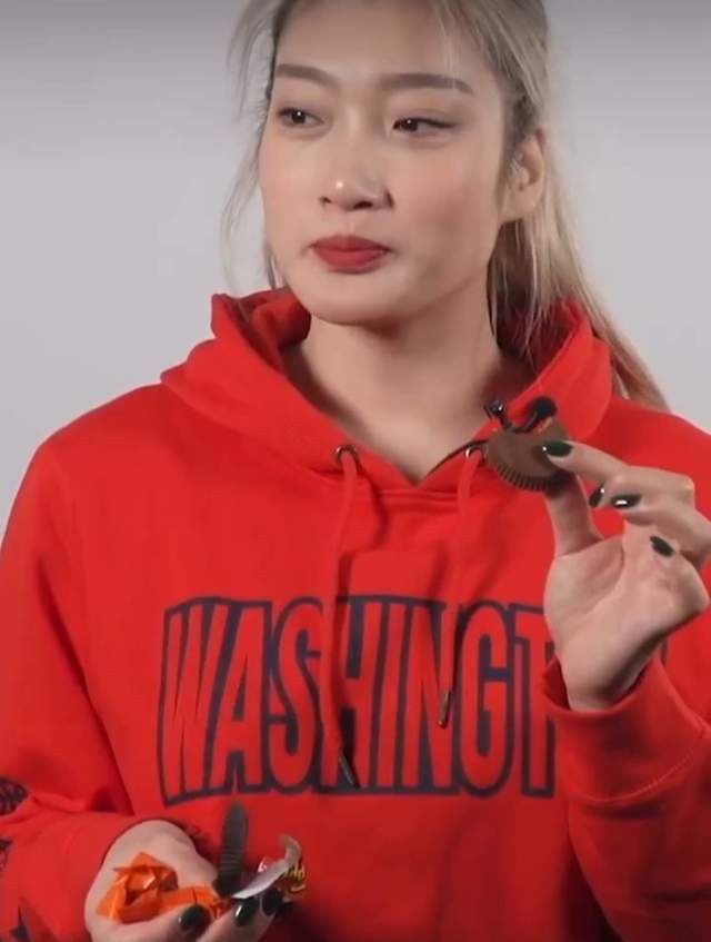 在线播放69热精品视频